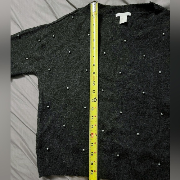 H&M Knit Crewneck Sweater with Beaded Pearls in Grey - Picture 9 of 9